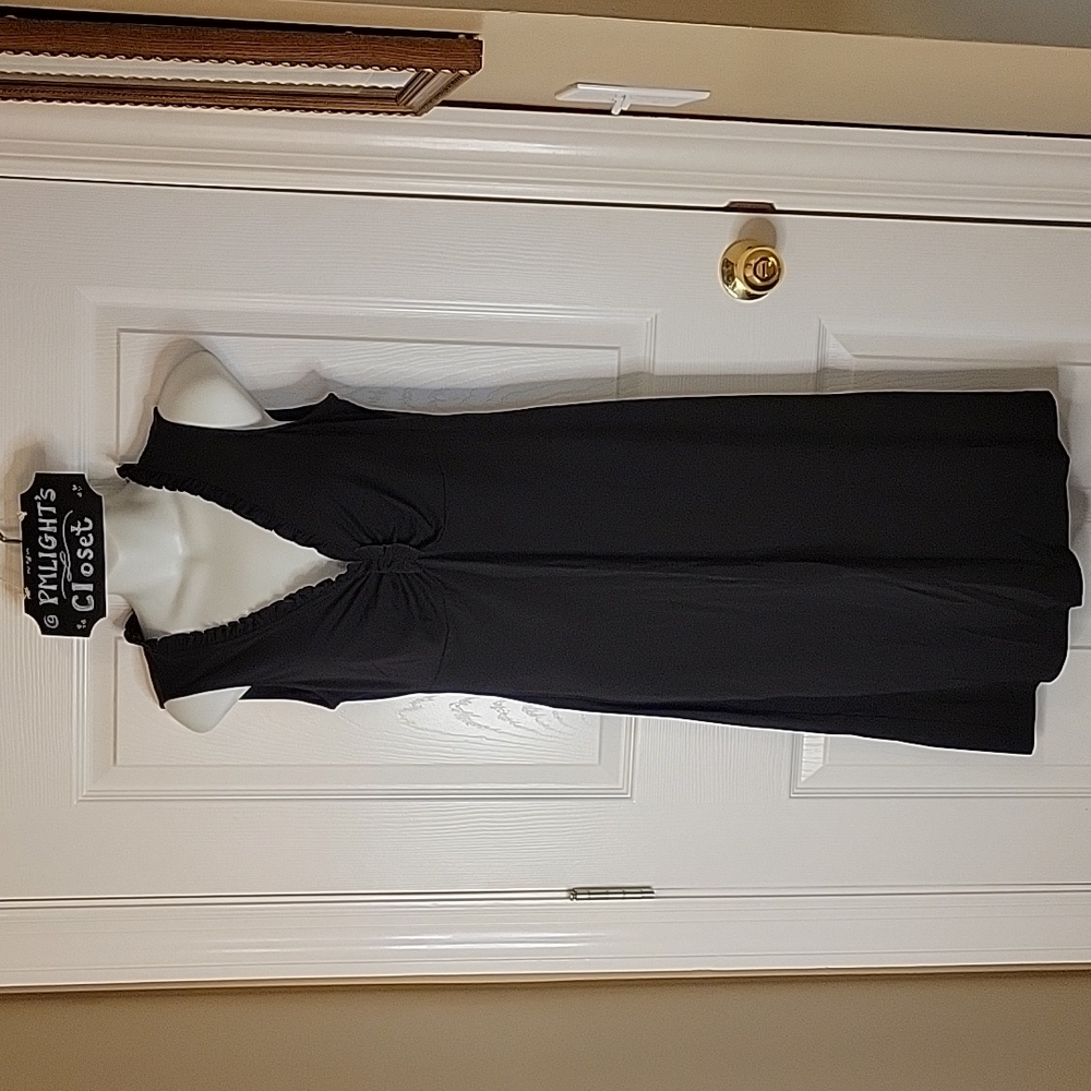 BCBGMaxAzria Large Black Dress Sleeveless V-Neck